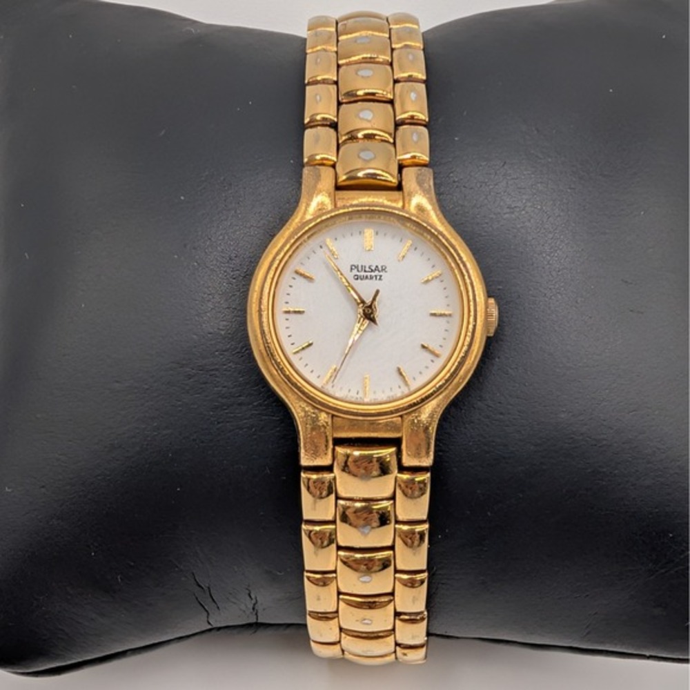 Pulsar V811-2070 Gold Tone‎ Watch White Dial Quartz 22mm Ladies